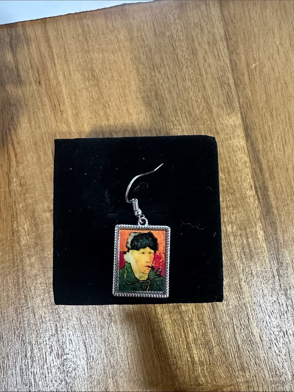 Orphan Vincent van Gogh Portrait Silver-Tone Dangle single Earring